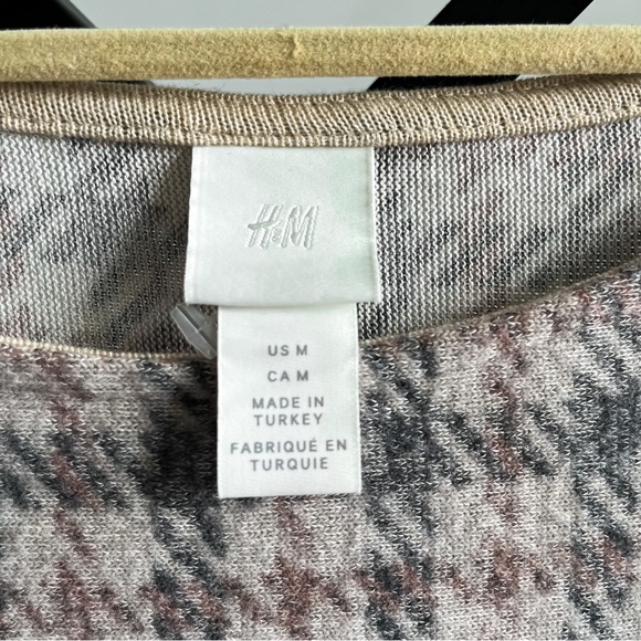 NWOT H&M Sweater - Multi - Picture 3 of 3